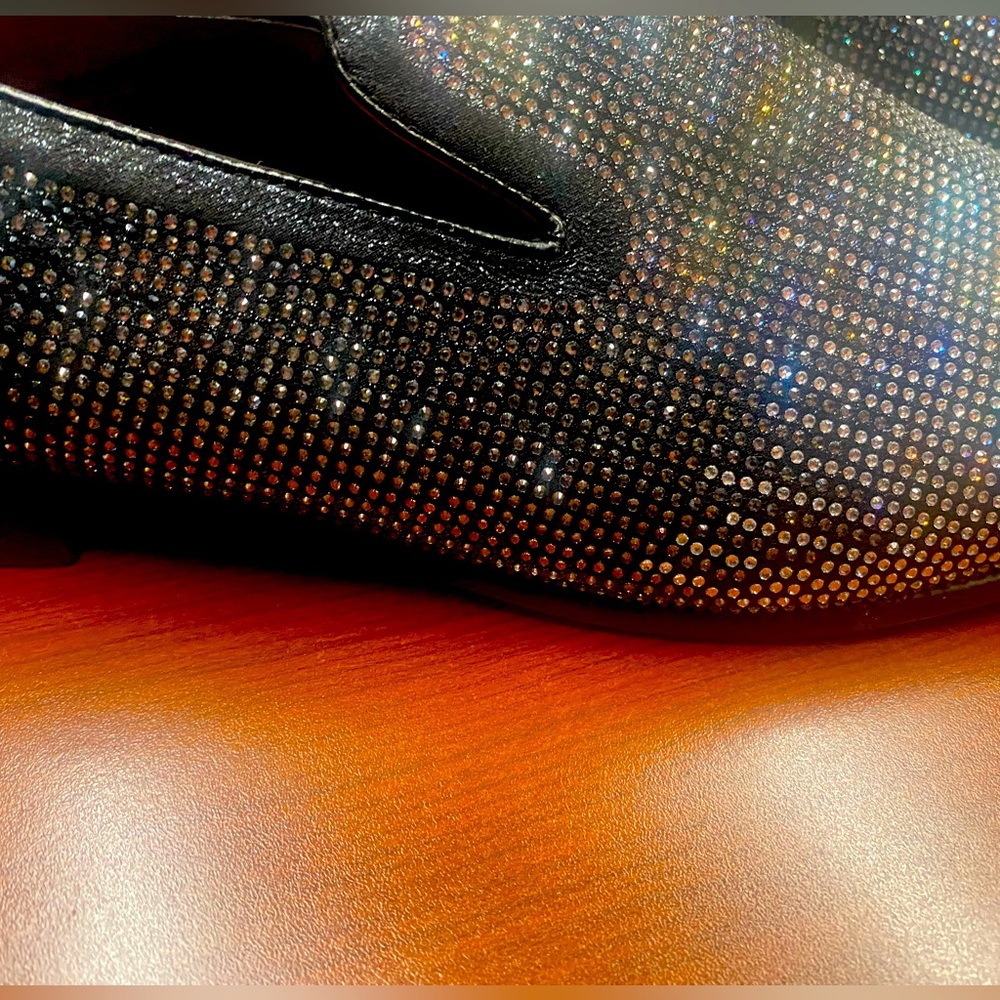 Dazzling two-tone rhinestone RobertDavid men’s shoes in size 15M.